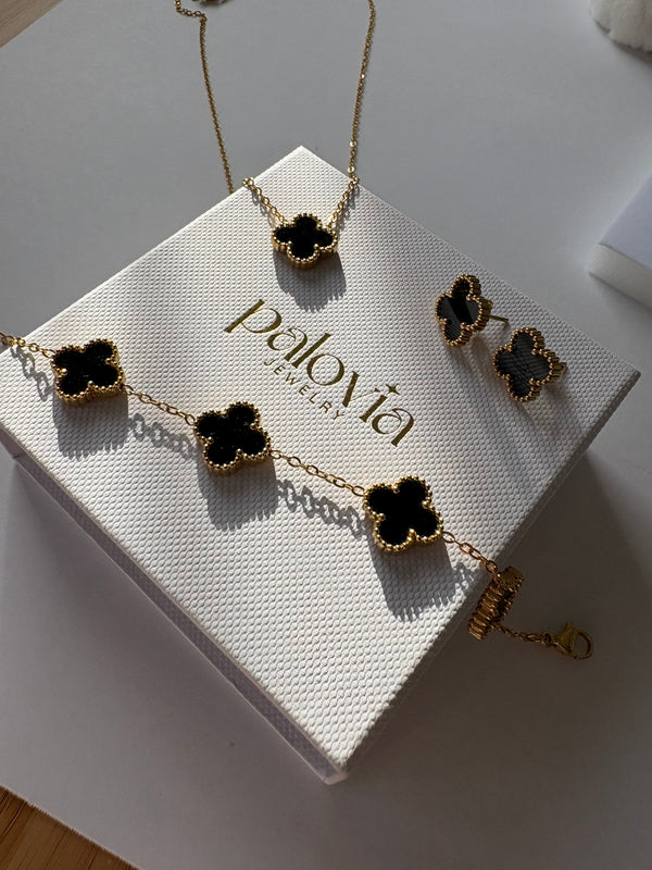 CLOVER BLACK | SET