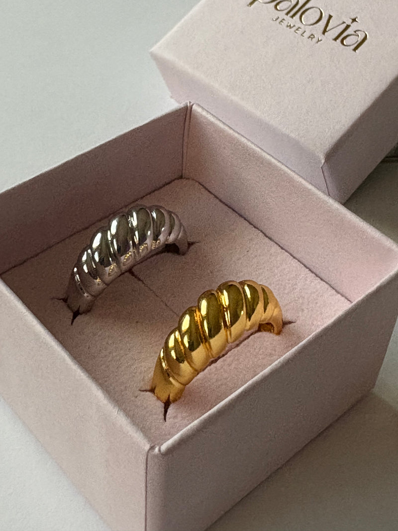 CROISSANT | RING